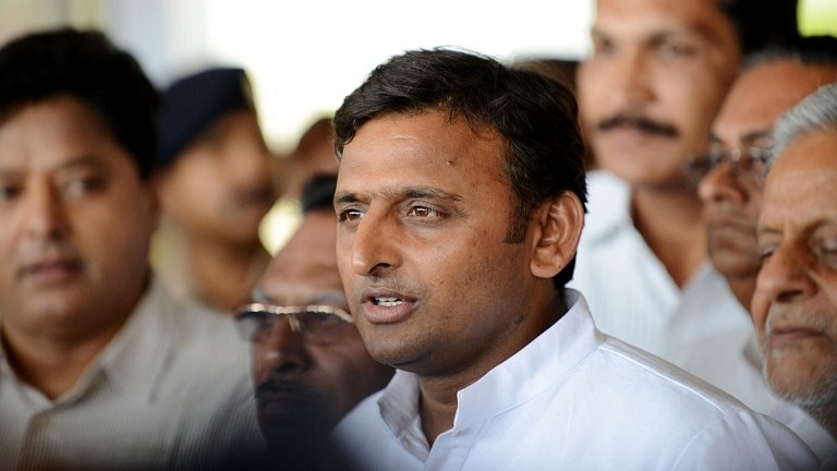 Akhilesh Yadav says he is not averse to tie up with Mayawati in case of a hung house. (Getty Images)