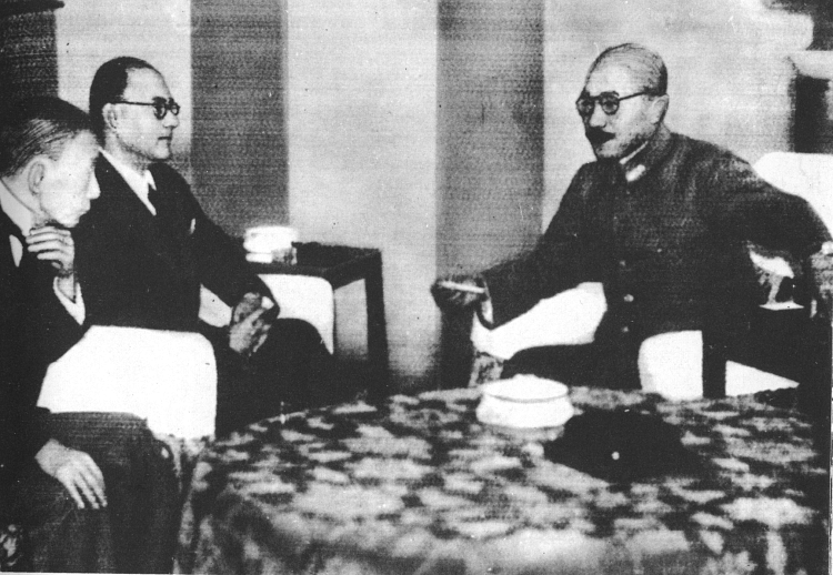 Bose meeting Japanese prime minister Hideki Tōjō in 1943