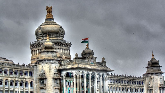 The Karnataka VIdhan Soudha (Rajesh Vadlamani/Wikimedia Commons)