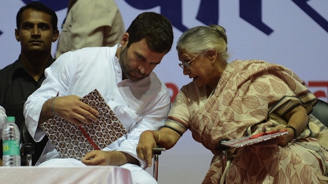 Rahul Gandhi and Sheila Dikshit (RAVEENDRAN/AFP/Getty Images)