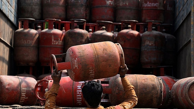 India LPG (SAJJAD HUSSAIN/AFP/Getty Images)&nbsp;