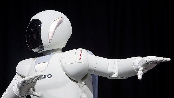 Honda Motors’ robot, Asimo (Eric Thayer/Getty Images)