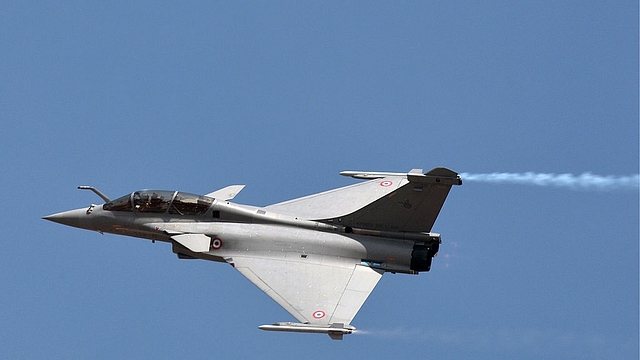 A French Dassault Rafale fighter performs during Aero India
2013. (Manjunath Kiran/AFP/Getty Images) &nbsp; &nbsp;  