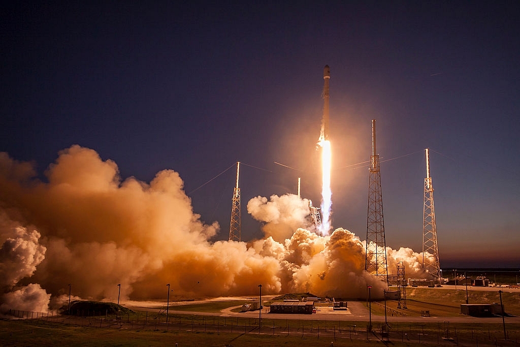 
Bezos Vs Musk: Is A Space Race Already Underway?

