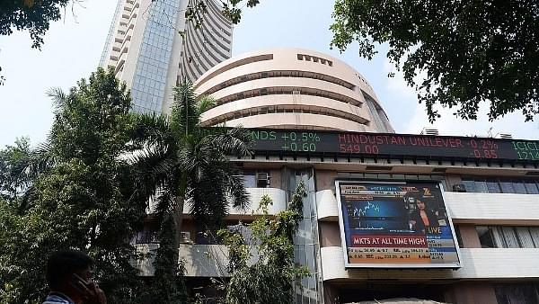 Stock Markets Slump As RBI Keeps Key Lending Rates Unchanged And Lowers Growth Forecast