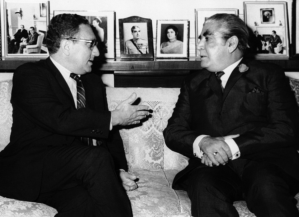 
Henry

Kissinger Reveals Why The US Supported Pakistan In 1971