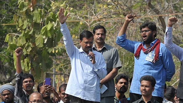 Delhi Chief Minister Arvind Kejriwal speaks during a protest rally. (NOAH SEELAM/AFP/GettyImages)