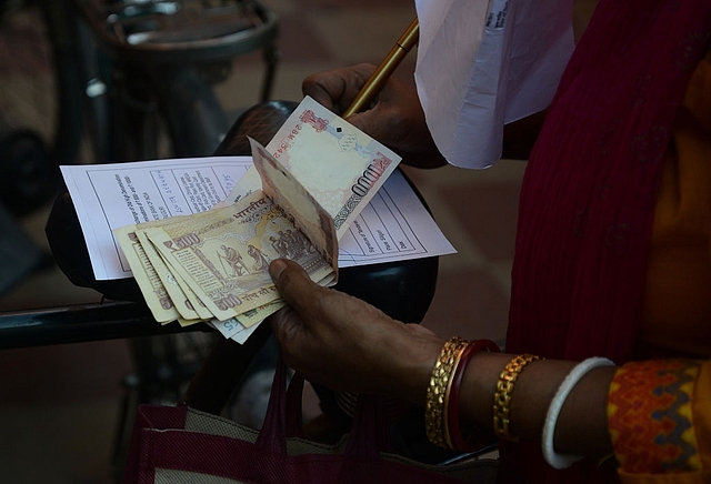 (DIPTENDU DUTTA/AFP/Getty Images)