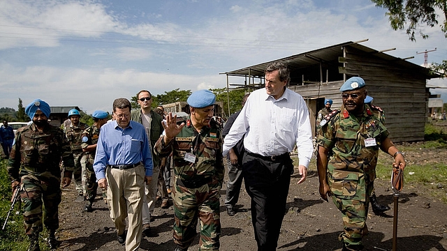 Bipin Rawat, then Indian peacekeeper, with former UN peacekeeping chief Alain Le Roy  in Democratic Republic of Congo. (YASUYOSHI CHIBA/AFP/Getty Images)