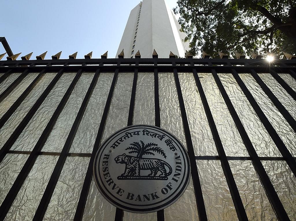 India's Foreign Exchange Reserves Rise By $3.615 Billion To Reach Record High Of $555.12 Billion