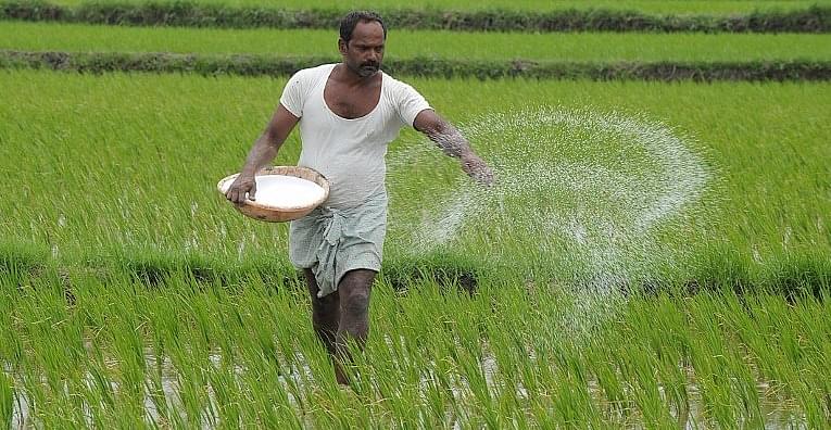 Survey Says Farmers Are Very Happy With DBT On Fertilisers