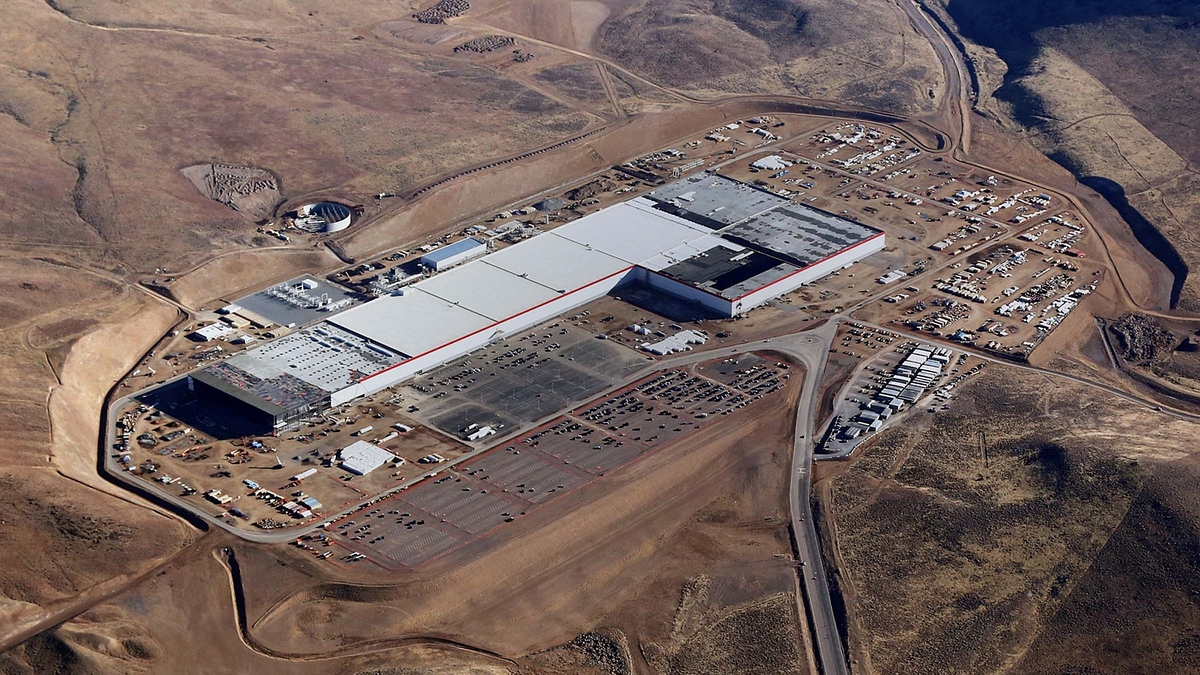 Battery Cell Production Gets Underway At Tesla’s Gigafactory