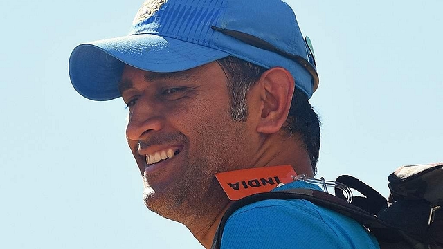 Mahendra Singh Dhoni (GREG WOOD/AFP/Getty Images)