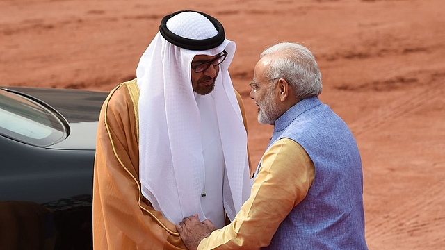 Crown Prince of Abu Dhabi General Sheikh Mohammed Bin Zayed Al Nahyan (L) with Prime Minister Narendra Modi (MONEY SHARMA/AFP/Getty Images)