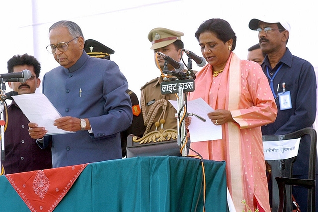 Mayawati taking oath as Chief Minister in 2007 (STRDEL/AFP/Getty Images) 