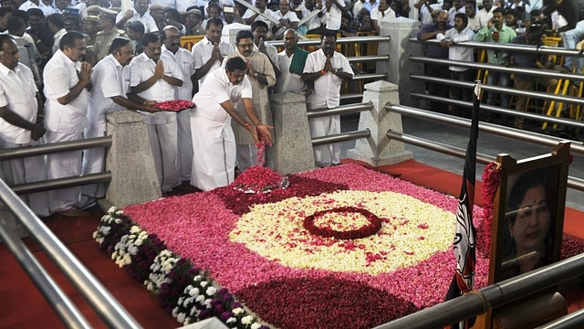 

Tamil Nadu CM Edappadi Palanisamy, pays his respects at the memorial of former chief minister J Jayalalithaa. (ARUN SANKAR/AFP/GettyImages)