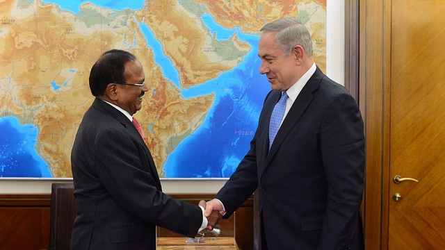  National Security Adviser Ajit Doval meets Israeli Prime Minister Benjamin Netanyahu. (PM of Israel/Twitter)