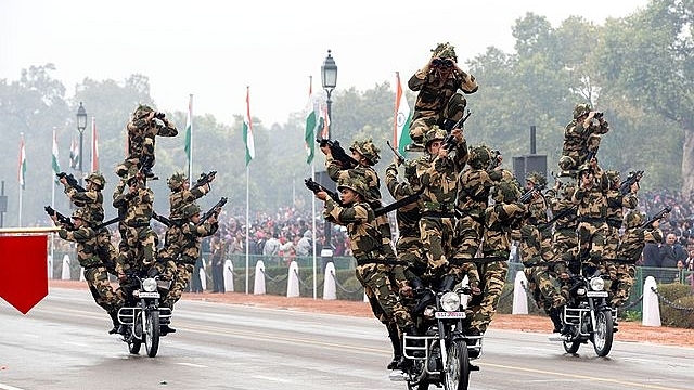Members of India’s Border Security Force Dare Devils pass by on motorcycles during the Republic Day Parade in New Delhi, India, 26 January 2015.