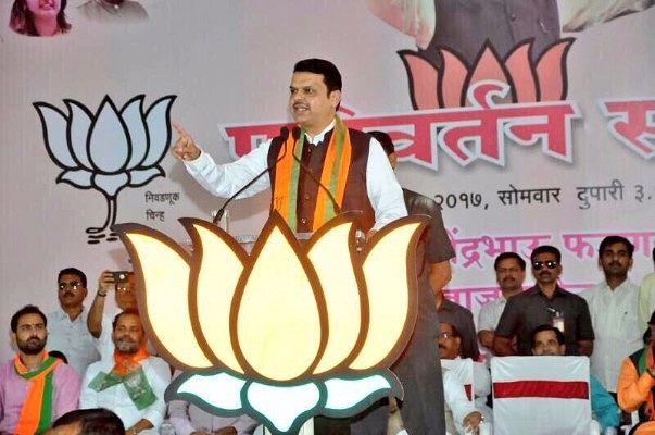 Maharashtra Chief Minister Devendra Fadnavis at a public meeting in Latur preceding the municipal election. (Devendra Fadnavis/Twitter)