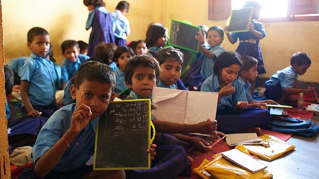 Children at a school near Bodh Gaya (José Morcillo Valenciano/Flickr)