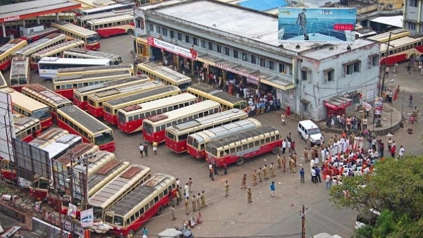 Kerala State Road Transport Corporation (KSRTC) buses at a bus depot (EyesWideOpen/Getty Images)