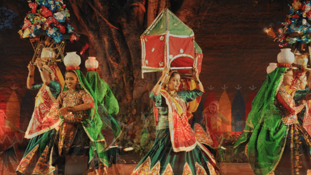 Artists perform garba raas during Pratha Parv. (Sangeet Natak Akademi)