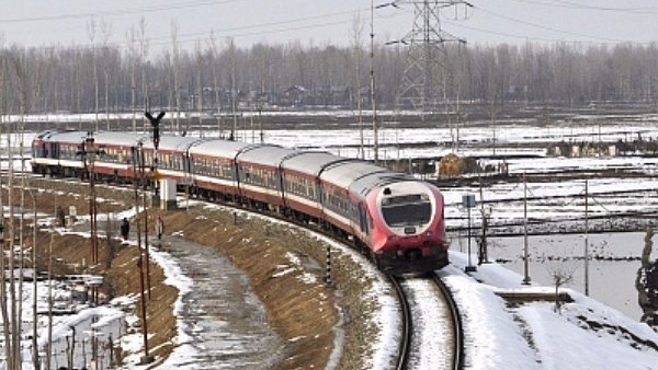 All-weather railway line to connect Srinagar and New Delhi. (Waseem Andrabi/Hindustan Times via Getty Images)