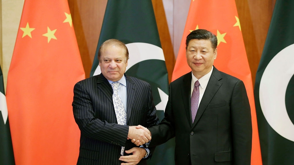 

Nawaz Sharif and Xi Jingping (Jason Lee - Pool/Getty Images)