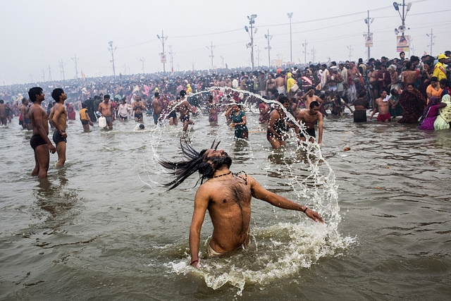 

Hindu devotees gather for the Mahakumbh in Allahabad in 2013 (Photo credit: Daniel Berehulak/Getty Images)