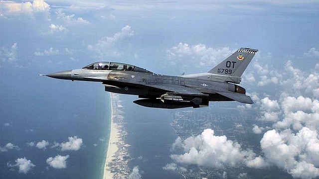 A Lockheed Martin F-16 Block 40k. (Photo Credit: MSgt. Michael Ammons/ United States Air Force)