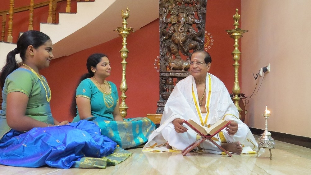 A recital of Ramayana for the younger generation. (Dhushyanthi Ravi)&nbsp;