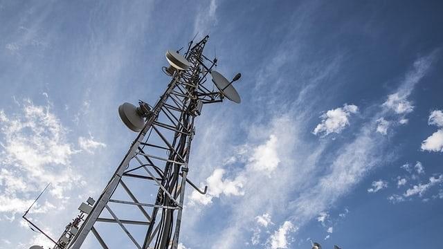 With Likely Tata Exit And RCom Tottering, Telecom May Be An Oligopoly Of Three Private Operators By 2020