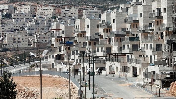 Bound By Land And
Hate: How The Economics Of West Bank Settlements Can Give Peace A Chance