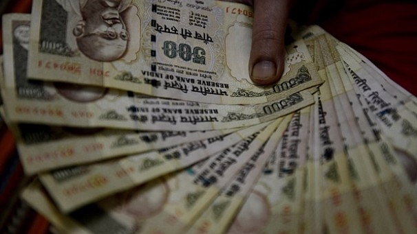 Banned Rs 500 currency notes (MONEY SHARMA/AFP/Getty Images)