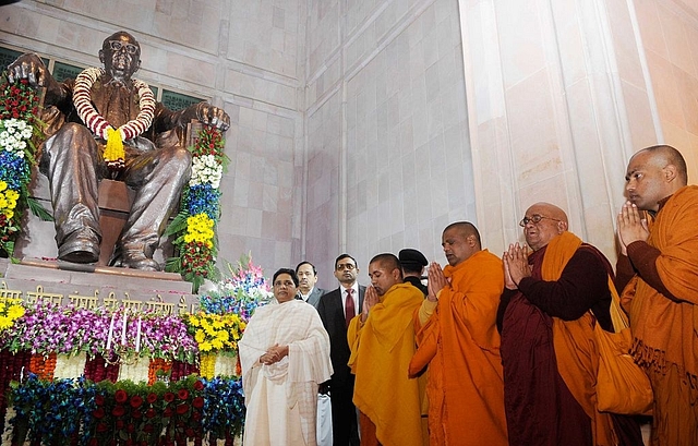 Mayawati paying tributes at the Ambedkar memorial in Lucknow. (Deepak Gupta/Hindustan Times via GettyImages)