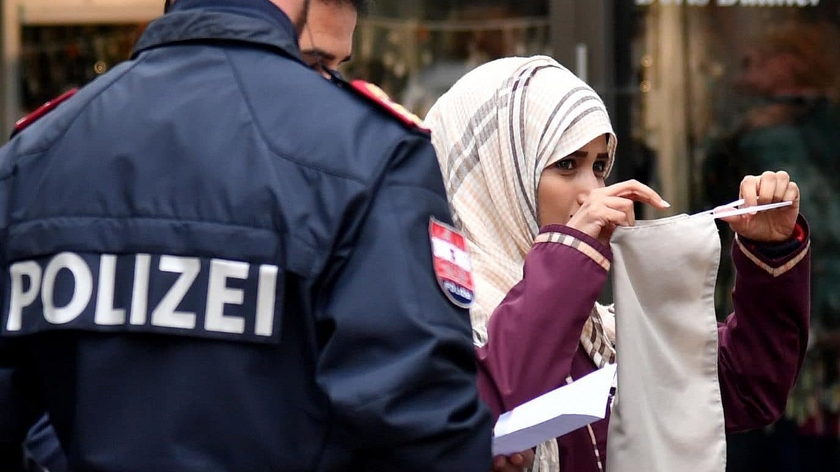 
					 					 Austria’s ‘Burqa Ban’ Law Comes Into Force					 

