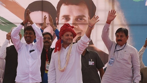 OBC leader Alpesh Thakor joined the Congress party in the presence of Congress vice president Rahul Gandhi in Gandhinagar. (Siddharaj Solanki/Hindustan Times)