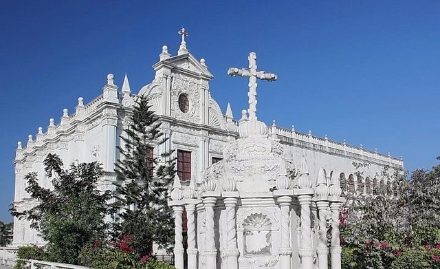 A catholic church in Diu. (Srinath G M via Wikimedia Commons)