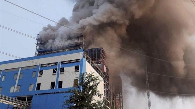 The blast occurred in the boiler area of a recently commissioned 500 MW unit at NTPC’s Unchahar plant in Raebareli district of Uttar Pradesh. (PTI)