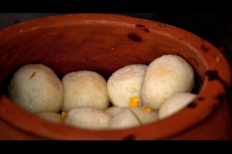 After Not-So-Sweet Fight With Odisha, Bengal Wins Rasogulla Battle With GI Tag