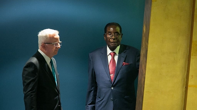 Zimbabwe’s President Robert Gabriel Mugabe arrives to address the UN General Assembly at the United Nations on 21 September 2017 in New York. (Kevin Hagen/Getty Images)