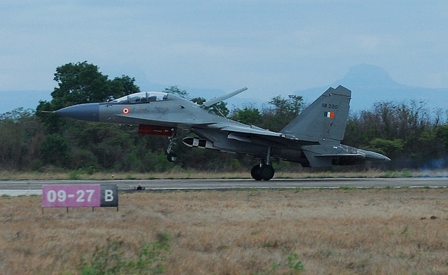 A BrahMos armed Su-30MKI. (Livefist Defence)