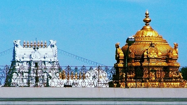 Ananda Nilayam - the Golden Gopuram of Tirumala Temple along with the inner and outer Gopuram (Vimalkalyan/Wikimedia Commons)