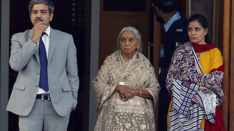 													Wife, left, and mother, center, of Kulbhushan Jadhav, outside Foreign Ministry in Islamabad on Monday. 