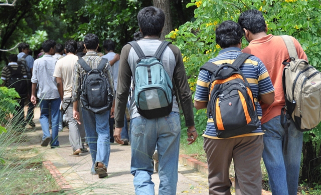 Students at IIM Lucknow (Ashok Dutta/Hindustan Times)