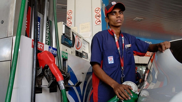 Petrol station in Bandra (Kalpak Pathak/Hindustan Times via Getty Images)