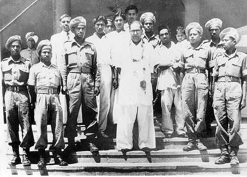 Dr Ambedkar with Mahar Regiment soldiers, 1950