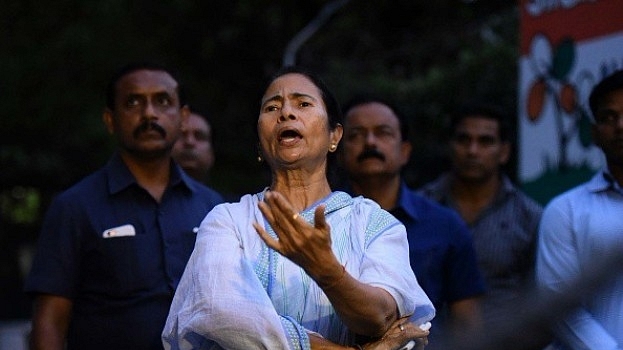 Watch: Mamata Banerjee Suffers Meltdown After Hearing Locals Chant Jai Shri Ram