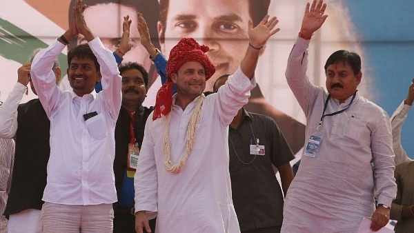 OBC leader Alpesh Thakor joined the Congress party in the presence of now Congress president Rahul Gandhi in October 2017. (Siddharaj Solanki/Hindustan Times)