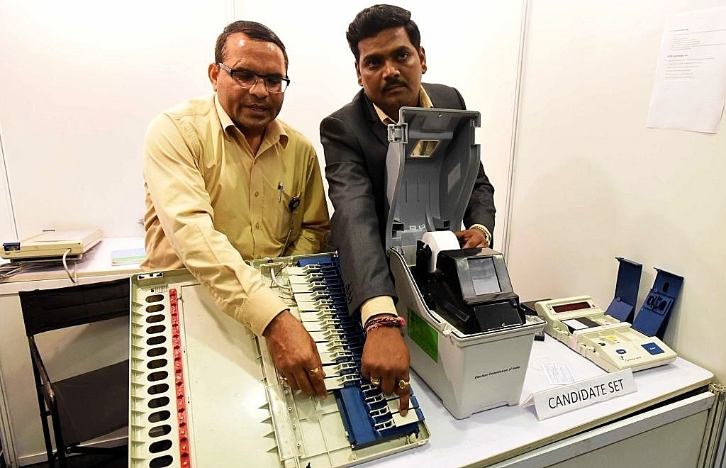  Election Commission conducts a live demonstration of the workings of the EVM and VVPAT machines. (Sonu Mehta/Hindustan Times via Getty Images)